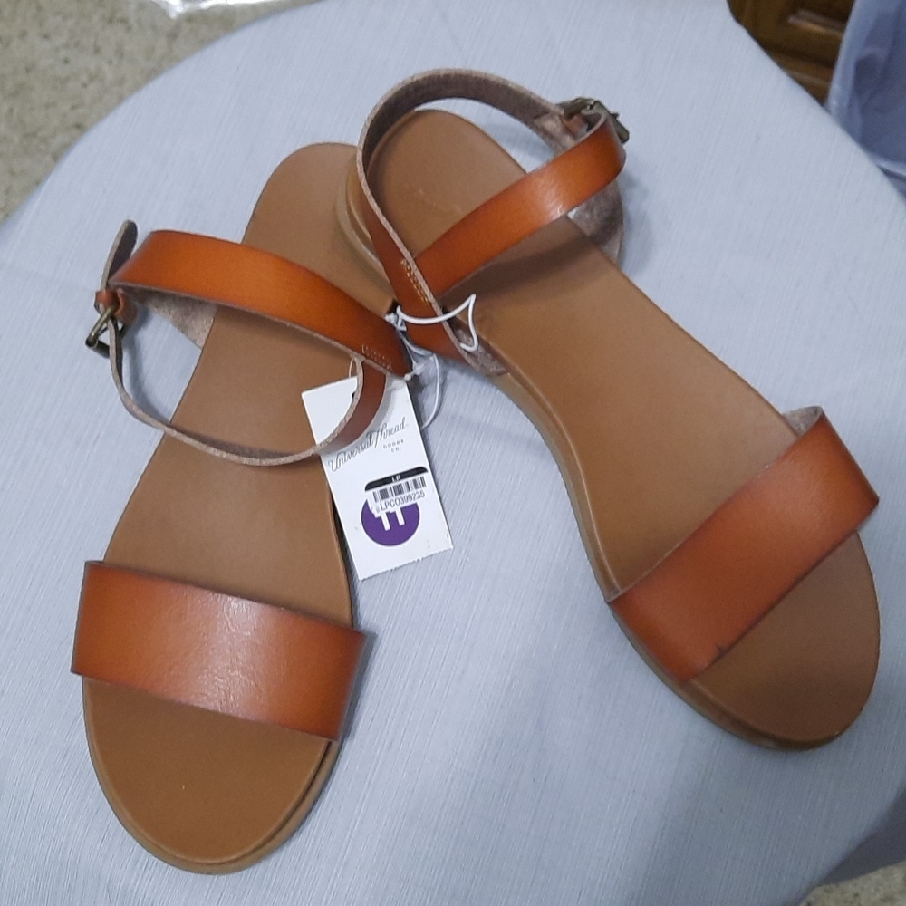 SANDALS - Picture 1 of 2